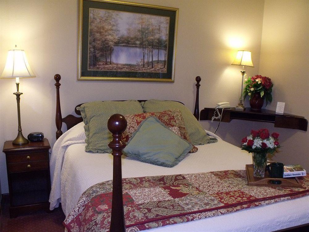 Hemlock Inn Blowing Rock Exterior foto